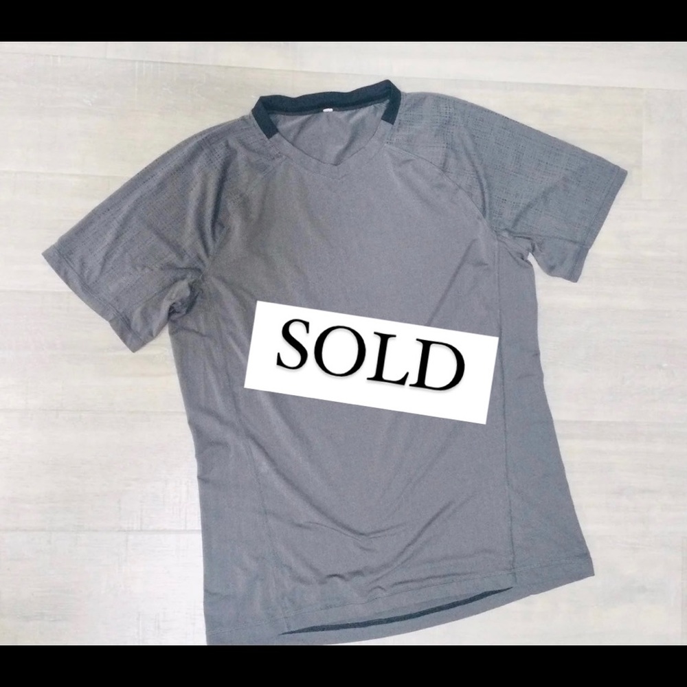 Men’s Lulu Lemon Short Sleeve Shirt…